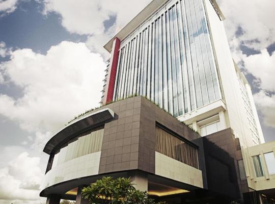 The Premiere Hotel Pekanbaru, hotel in Pekanbaru