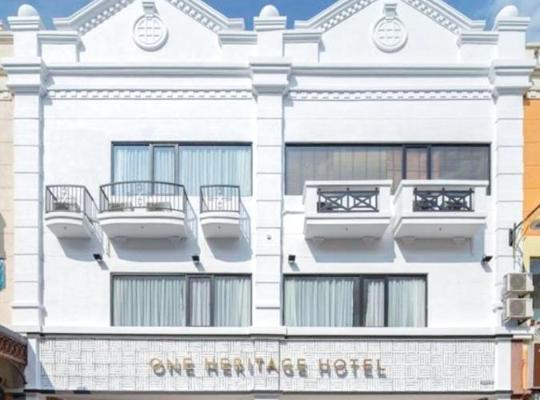 One Heritage Hotel، فندق في سِريمبان