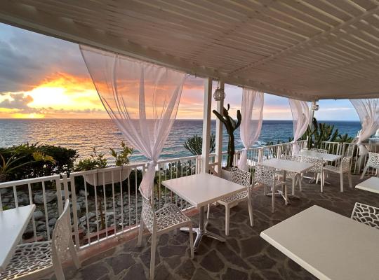 Mediterranean Boutique Hotel, hótel í Tropea