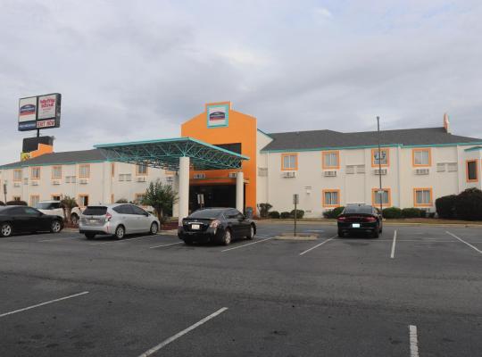 Howard Johnson by Wyndham Tifton GA I-75, hotel u gradu 'Tifton'