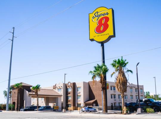 Super 8 by Wyndham Yuma, hótel í Yuma