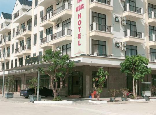 LAS VEGAS HOTEL, hotel en Quảng Ninh