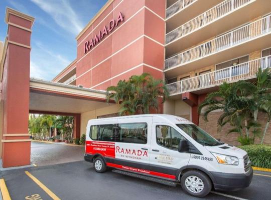 Ramada by Wyndham Tampa Westshore Airport South, hotel in Tampa