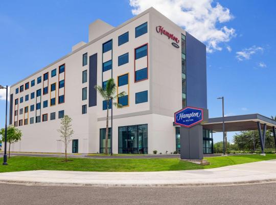 Hampton By Hilton Guanacaste Airport, hotel in Liberia