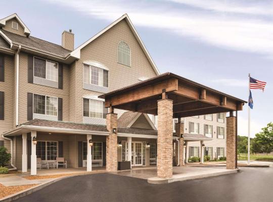 Country Inn & Suites by Radisson, West Bend, WI, hotel West Bendben