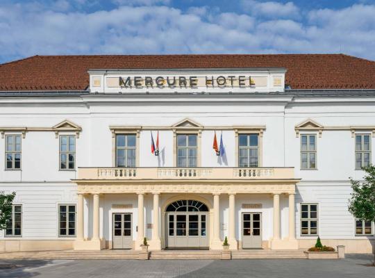 Mercure Szekesfehervar Magyar Kiraly, hotel v destinaci Székesfehérvár