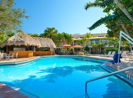 Best Western Naples Inn & Suites, hotelli kohteessa Naples