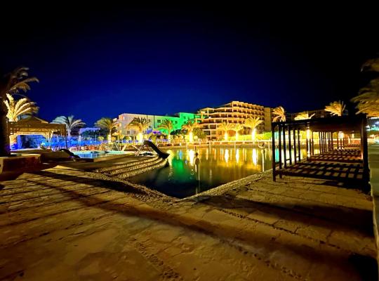Davinci Beach Hotel, hotel di Hurghada