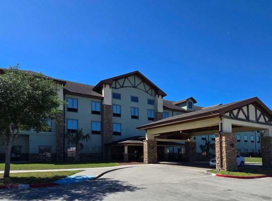 Comfort Inn & Suites, hotel in Beeville