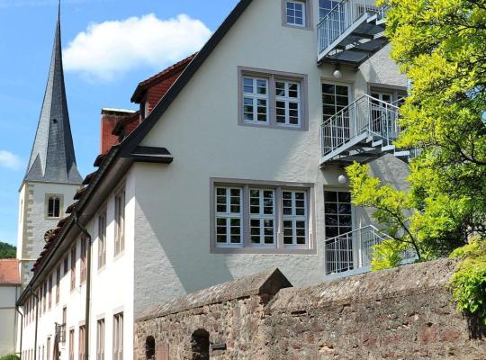 Bildungshaus Neckarelz, hotel a Mosbach