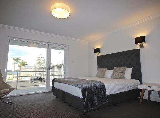 Quays Hotel, hotel a Batemans Bay