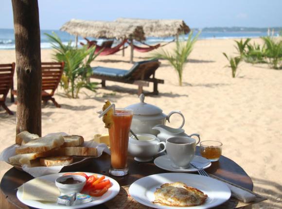 Shiva's Beach Cabanas, Тангалла