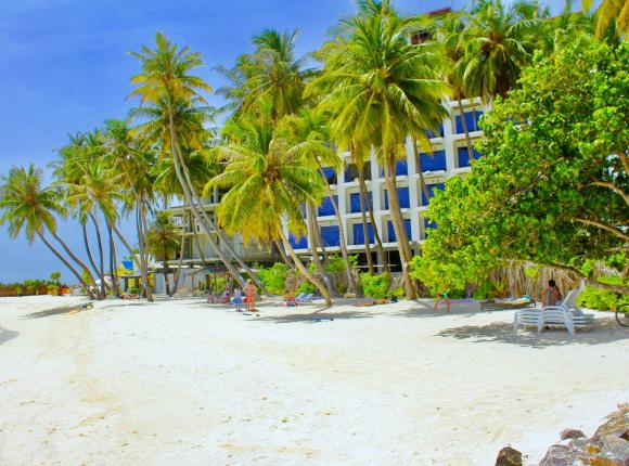 WhiteShell Island Hotel & Spa, Маафуши