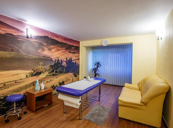 Hotel Apollo, Мамая