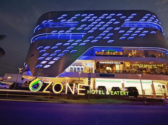 Ozone Hotel Pantai Indah Kapuk, Джакарта