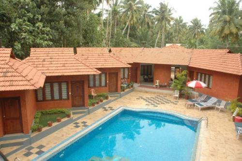 Deshadan Cliff & Beach Resort,Varkala, Варкала