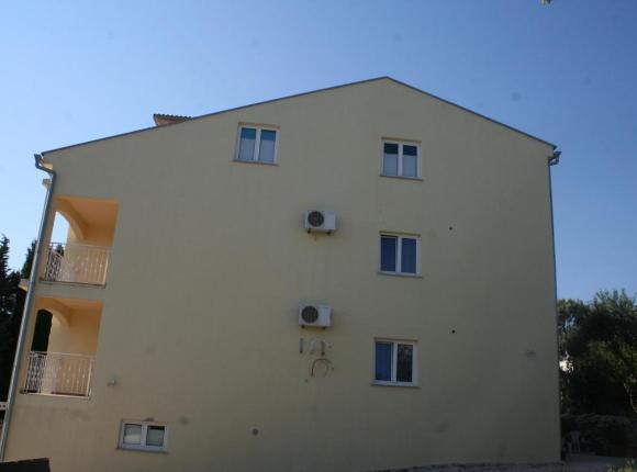 Apartment Mandre 4092b, Колан