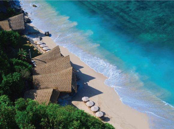 The Ungasan Clifftop Resort, Улувату