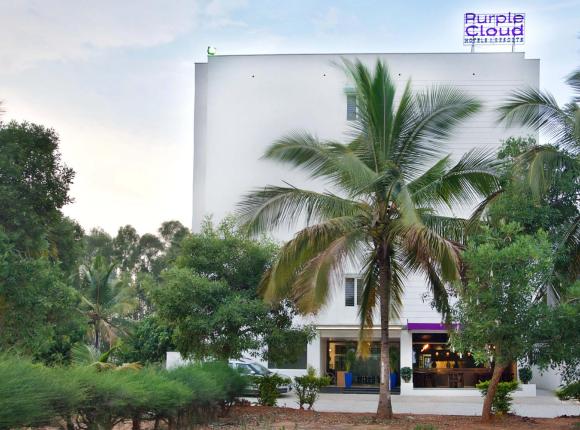 Hotel Purple Cloud, Бангалор