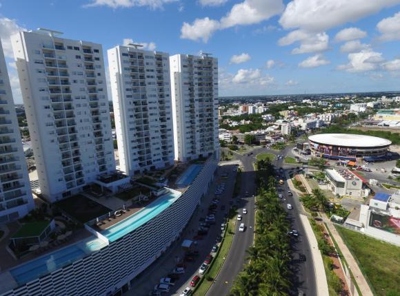 Suites Malecon Cancun, Канкун