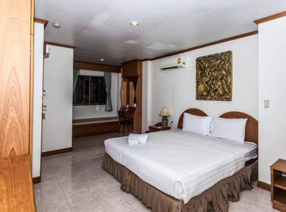 Andaman Sea Guesthouse, Пхукет