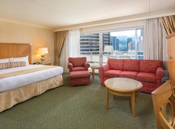 Waikiki Marina Resort at the Ilikai