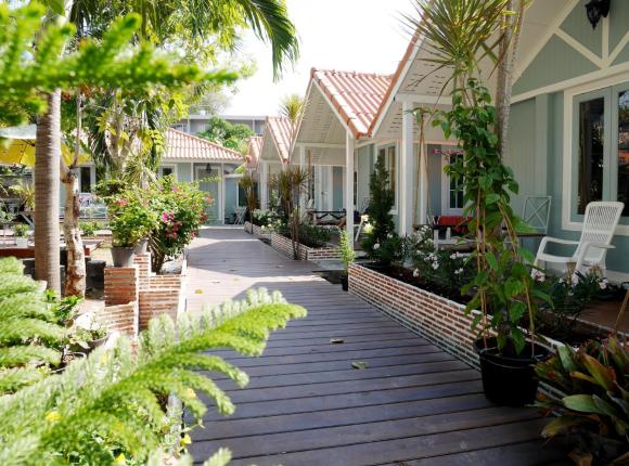 Barbados Terrace, Самет