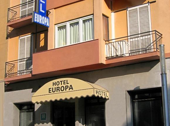 Hotel Europa, Херона
