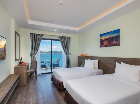 Xavia Hotel, Нячанг