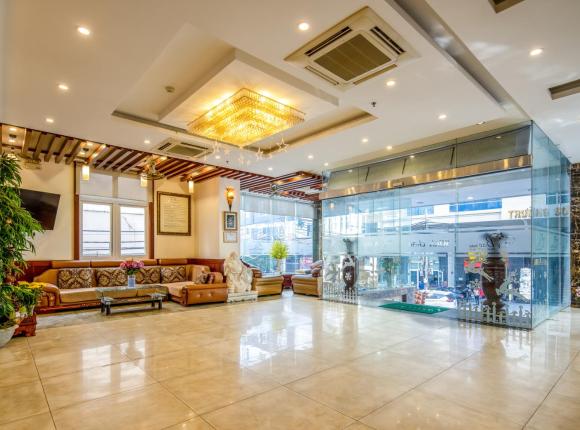 Tay Bac Hotel Da Nang, Дананг