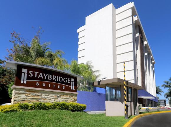 Staybridge Suites Guadalajara Expo, Гвадалахара