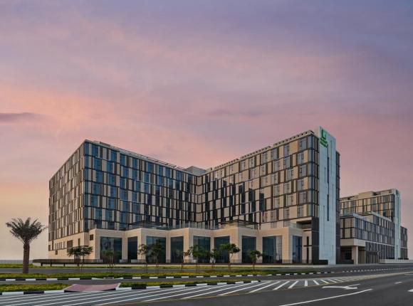 Апарт-отель Staybridge Suites Dubai Al-Maktoum Airport, Дубай