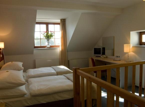 Отель Chvalská Tvrz, Прага