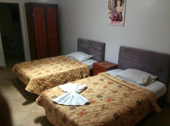 Arabesque Hostel with city view, Каир