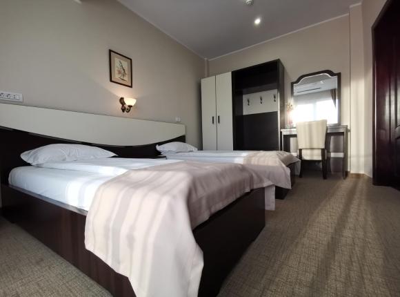 Hotel New Derby, Констанца