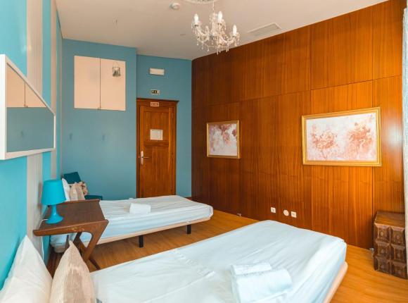 Sunset Destination Hostel, Лиссабон