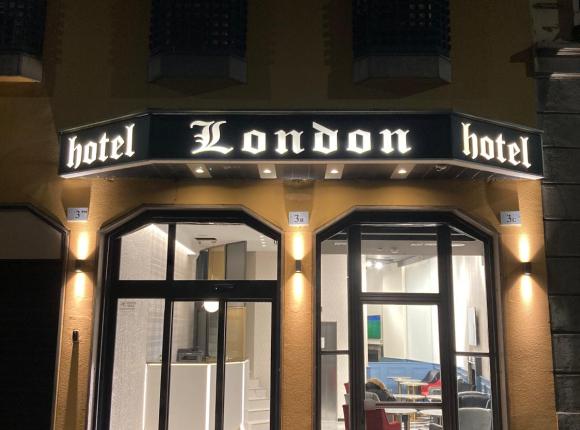 London Hotel, Милан