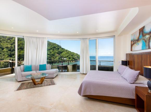 OCEAN FRONTAGE COTTAGE, Пуэрто-Вальярта