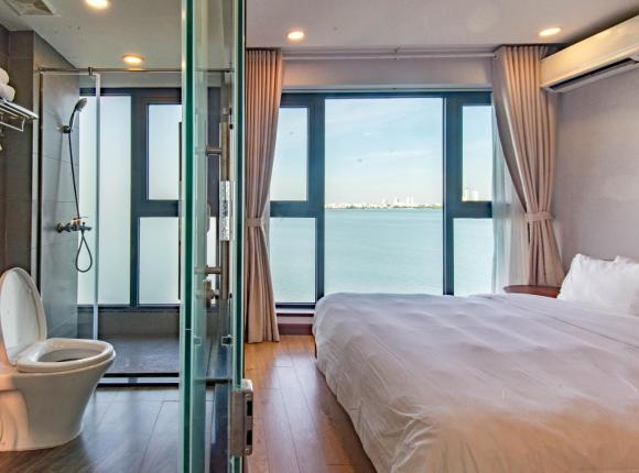 22Housing Moon West Lake Residence, Ханой