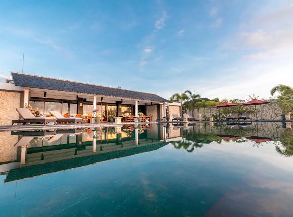 Airis Luxury Villas and Spa, Улувату