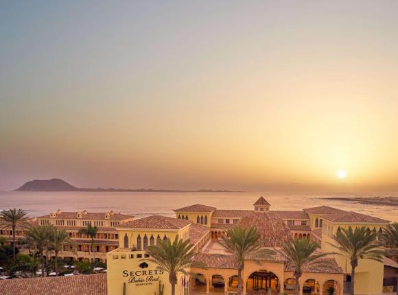 Gran Hotel Atlantis Bahía Real G.L, Коральео