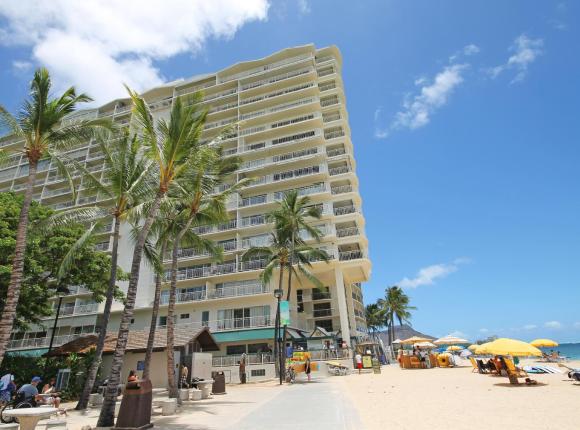 Castle Waikiki Shore Beachfront Condominiums, Гонолулу