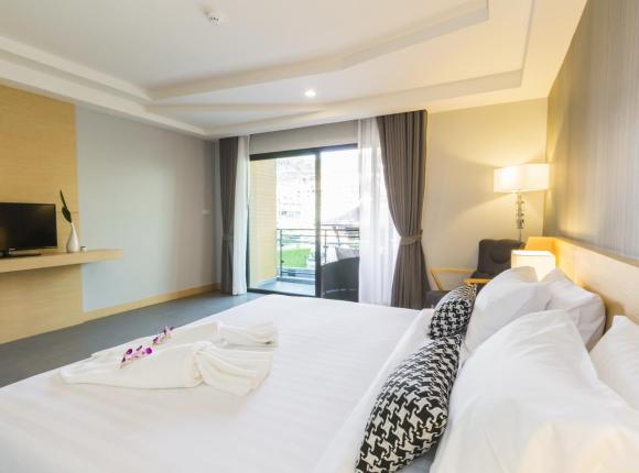 The Capuchin Hotel, Краби