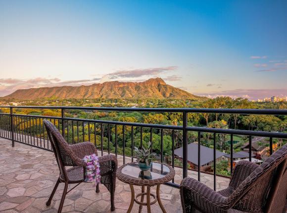 Castle Waikiki Grand Hotel, Гонолулу