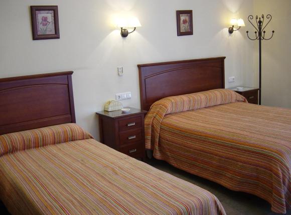 Hostal Colon Antequera, Малага