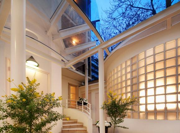 Au Pacific Hotel, Париж