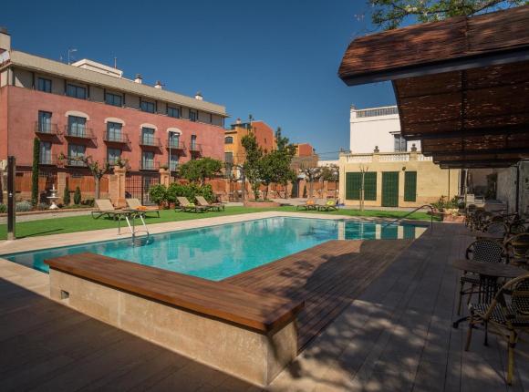 Apartaments Suites Sant Jordi, Камбрильс