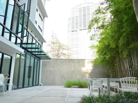 Rezt Bangkok, Бангкок