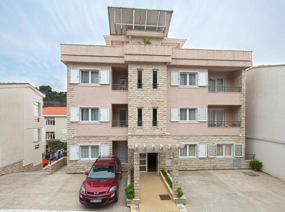 Petrovac Holiday Apartments, Петровац