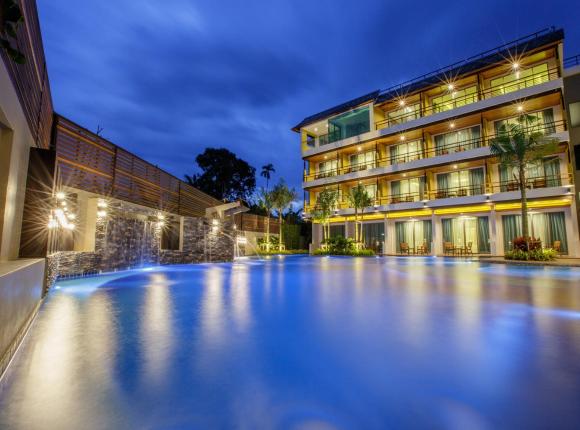 Aqua Resort Phuket, Пхукет